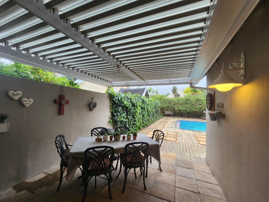 3 Bedroom Property for Sale in Denver Park Western Cape